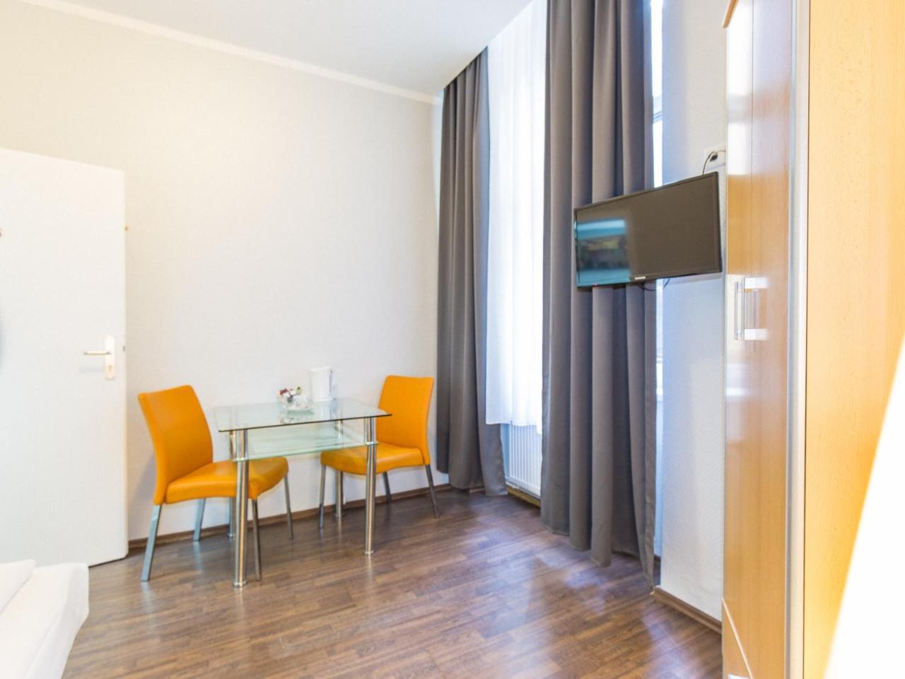 Pension Marie Prenzlauer Berg Berlin Extérieur photo